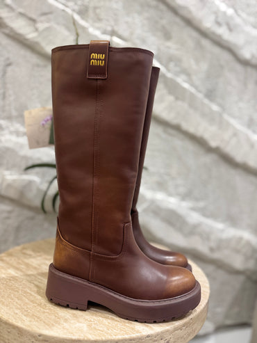 BOTA MUMU CAFÉ
