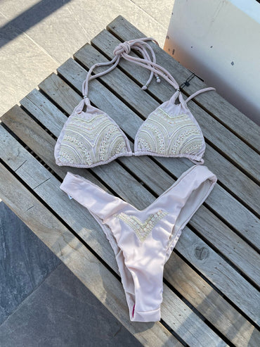 Traje de baño colombiano