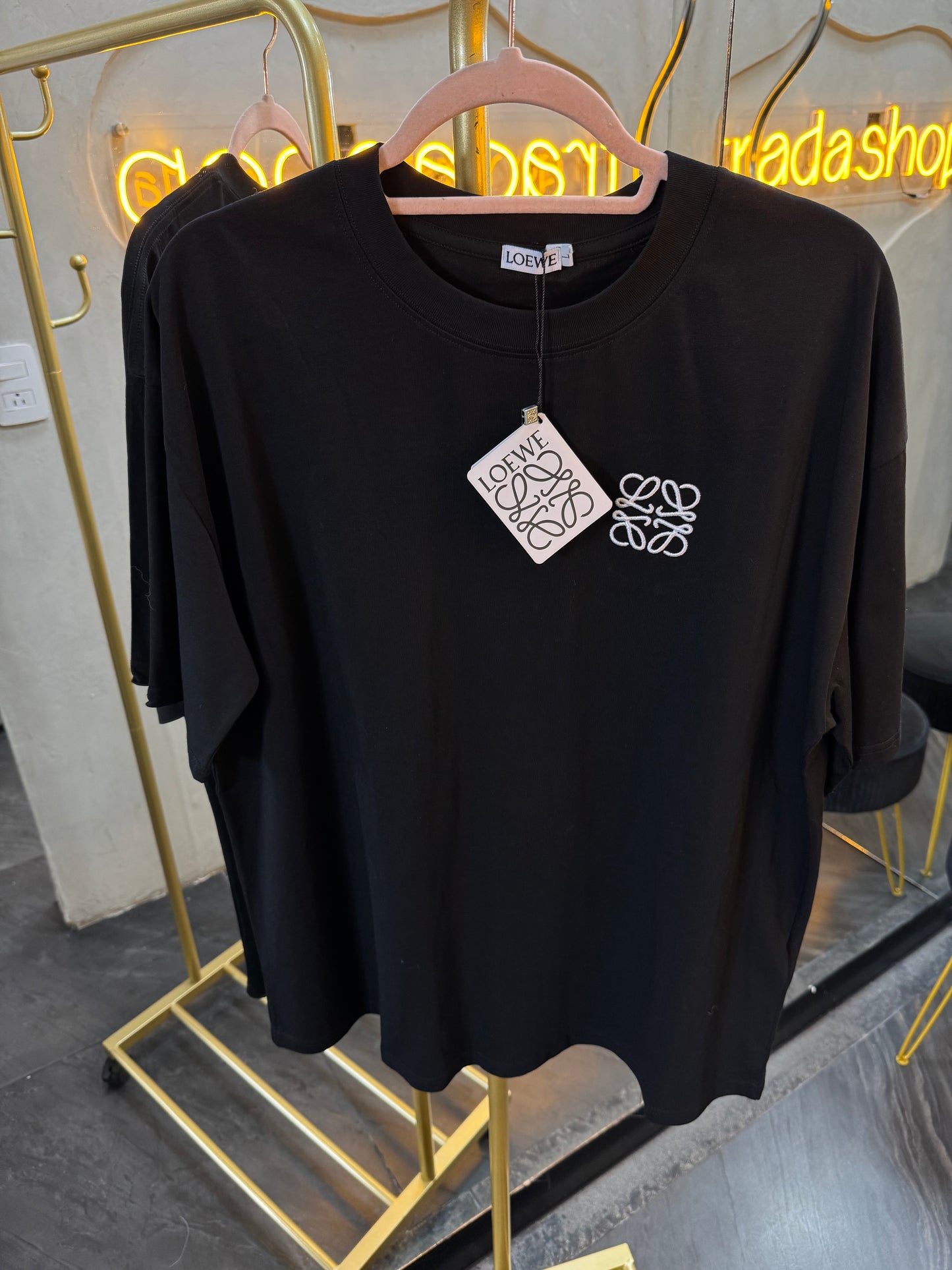 T-SHIRT NEGRA LOW-3