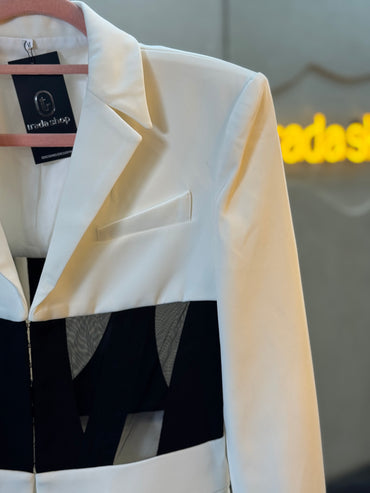 Blazer blanco, negro tela mesh