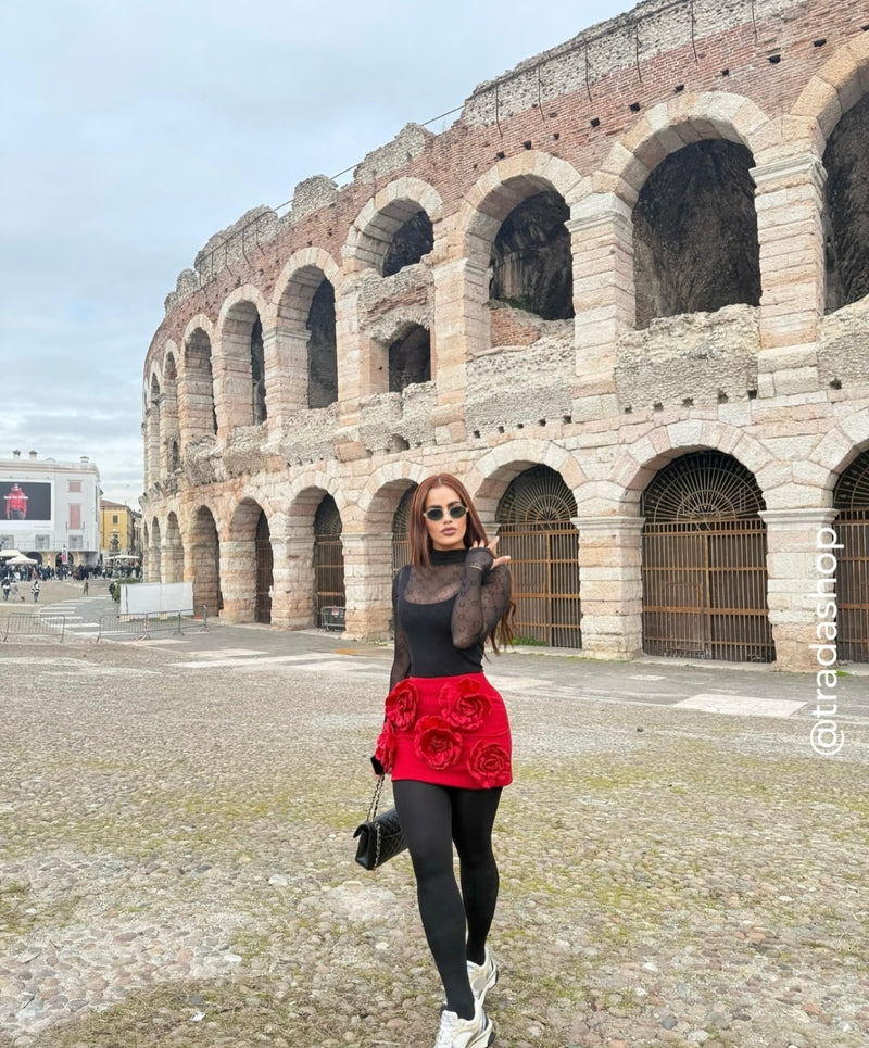 FALDA ROJA FLORES