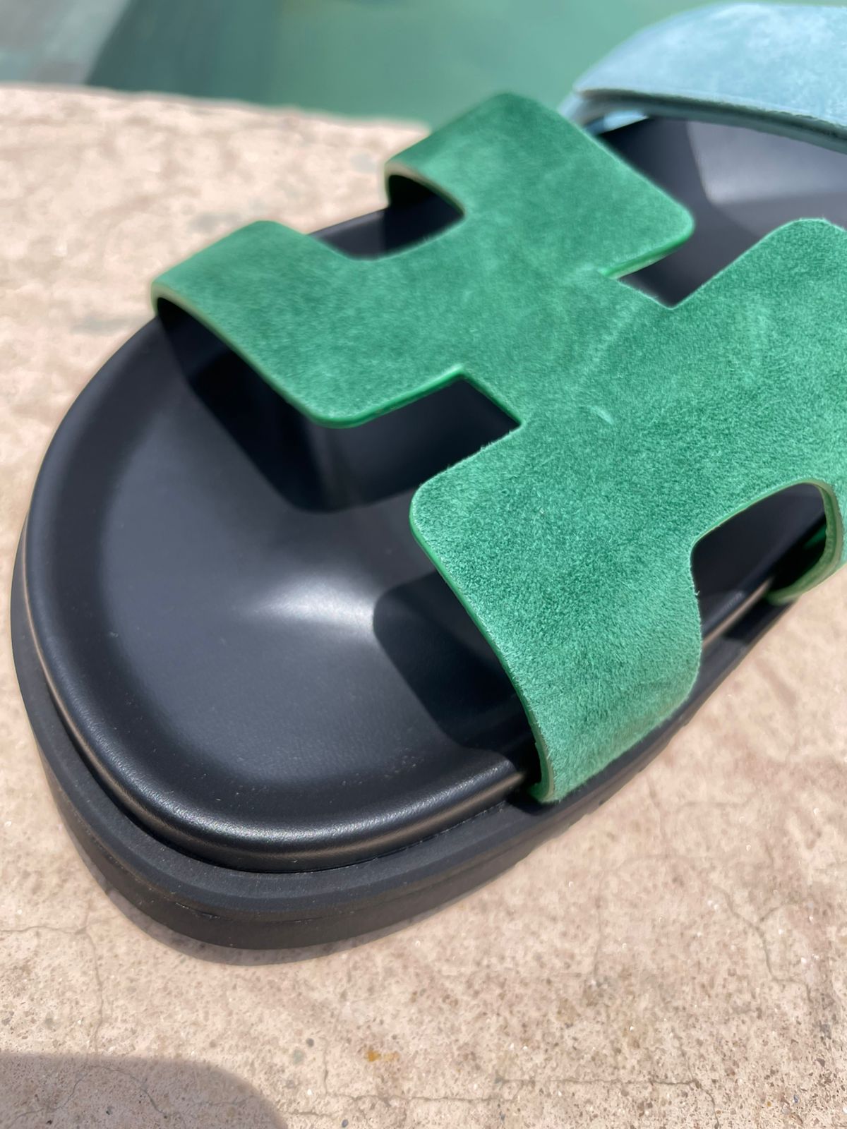 Sandalias verde con azul