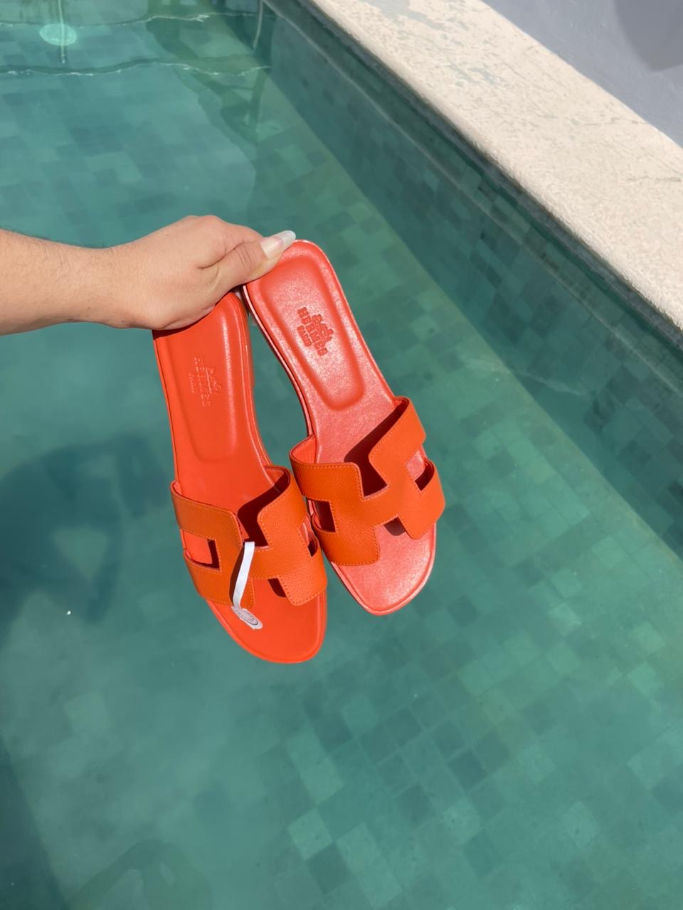 Sandalias naranjas