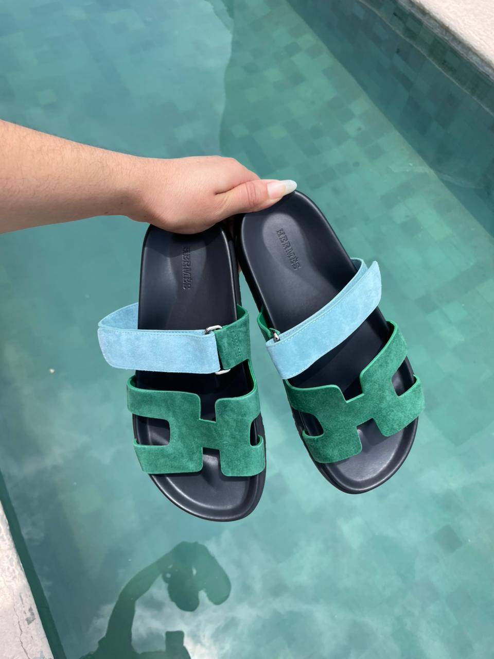 Sandalias verde con azul