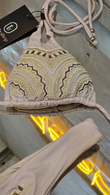 Traje de baño colombiano