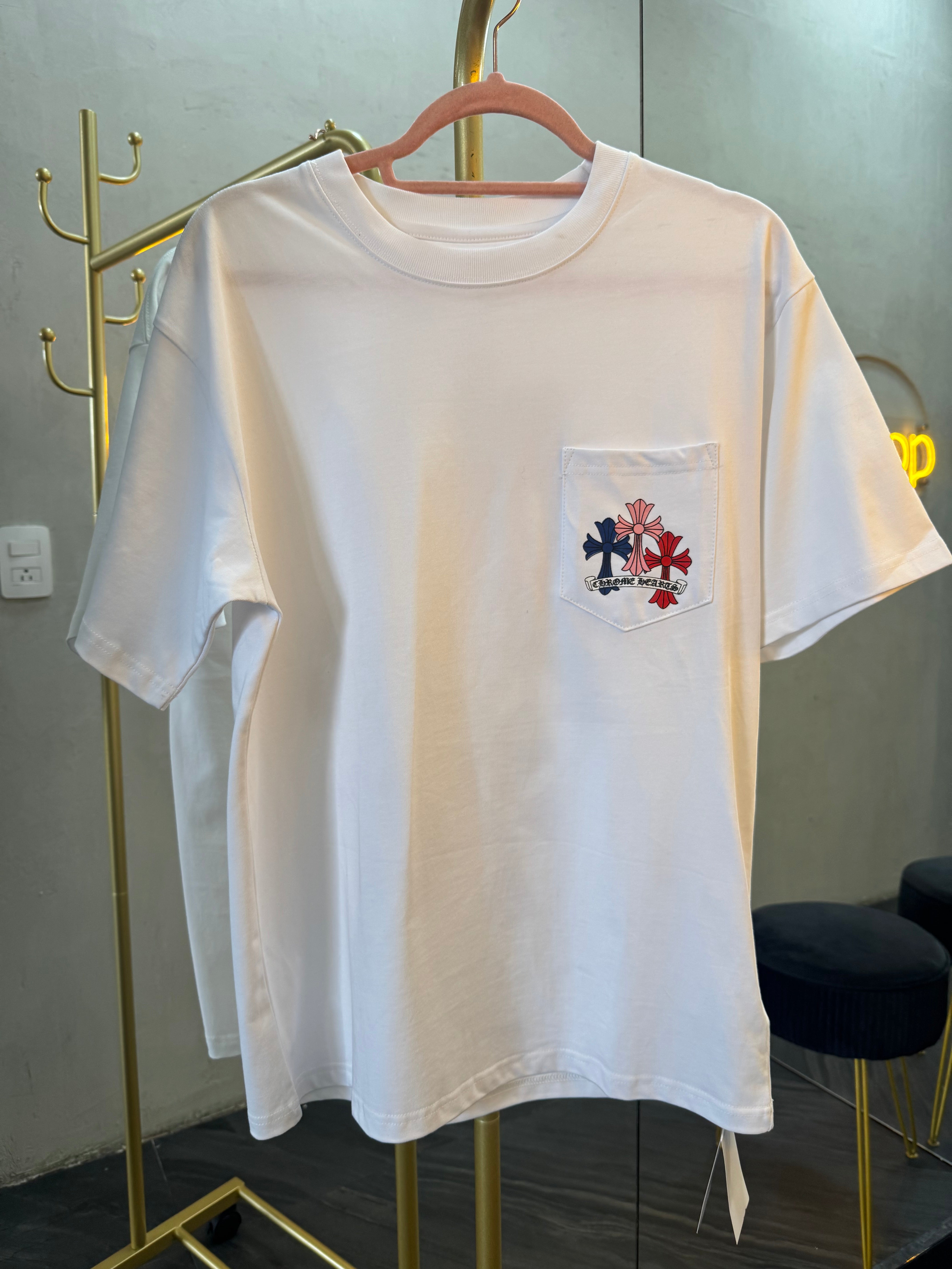 T- Shirt blanca cruz colores