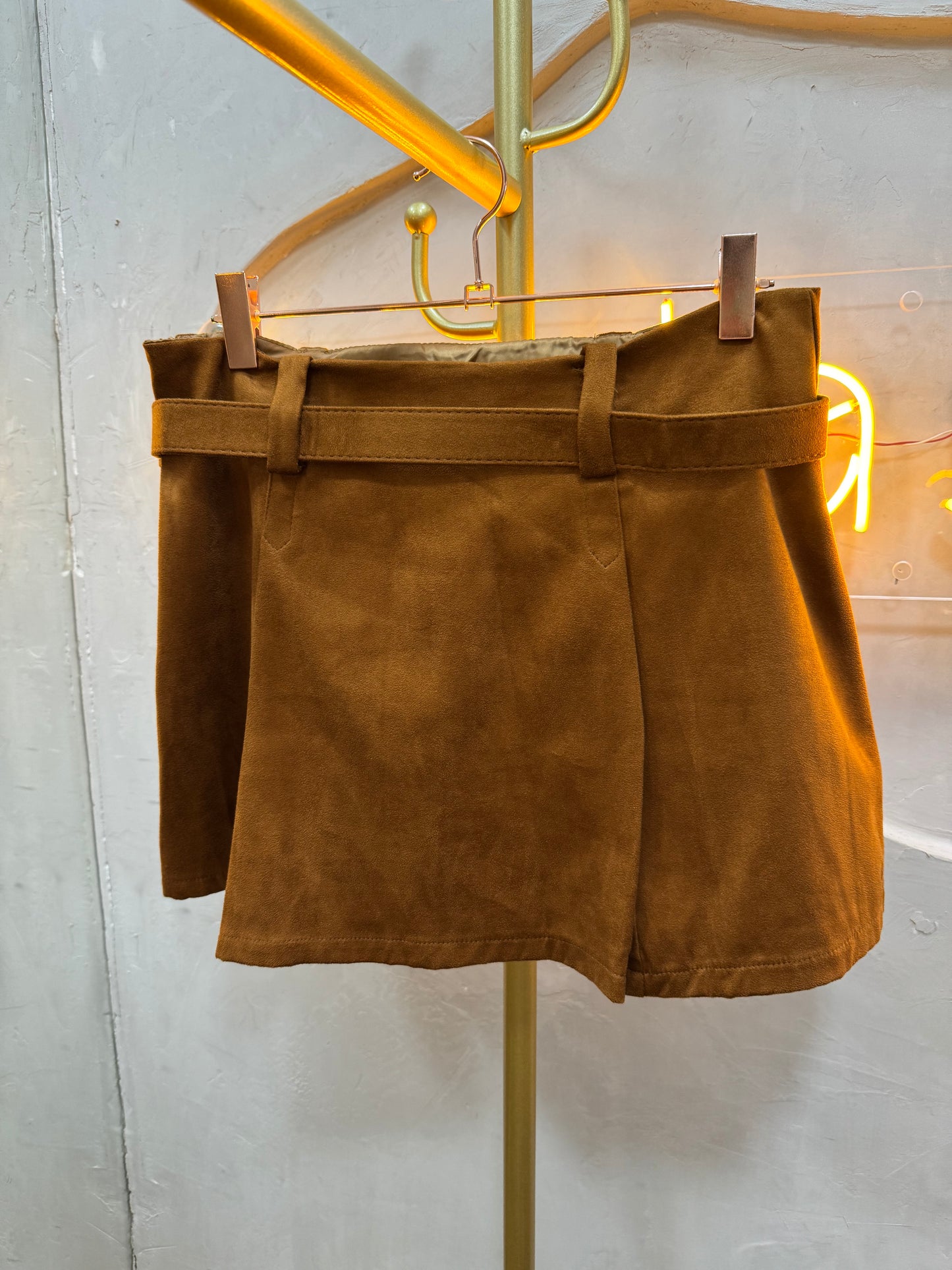 Falda café gamuza