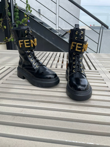 Botas Fendi