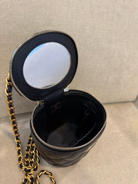 Bolso negro Case mini CHNL