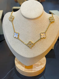 Collar dorado