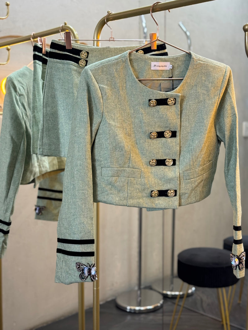Set verde blazer y falda