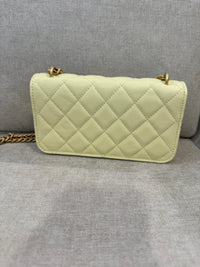 Cartera amarilla CHNL