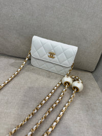 Cartera mini blanca CHNL