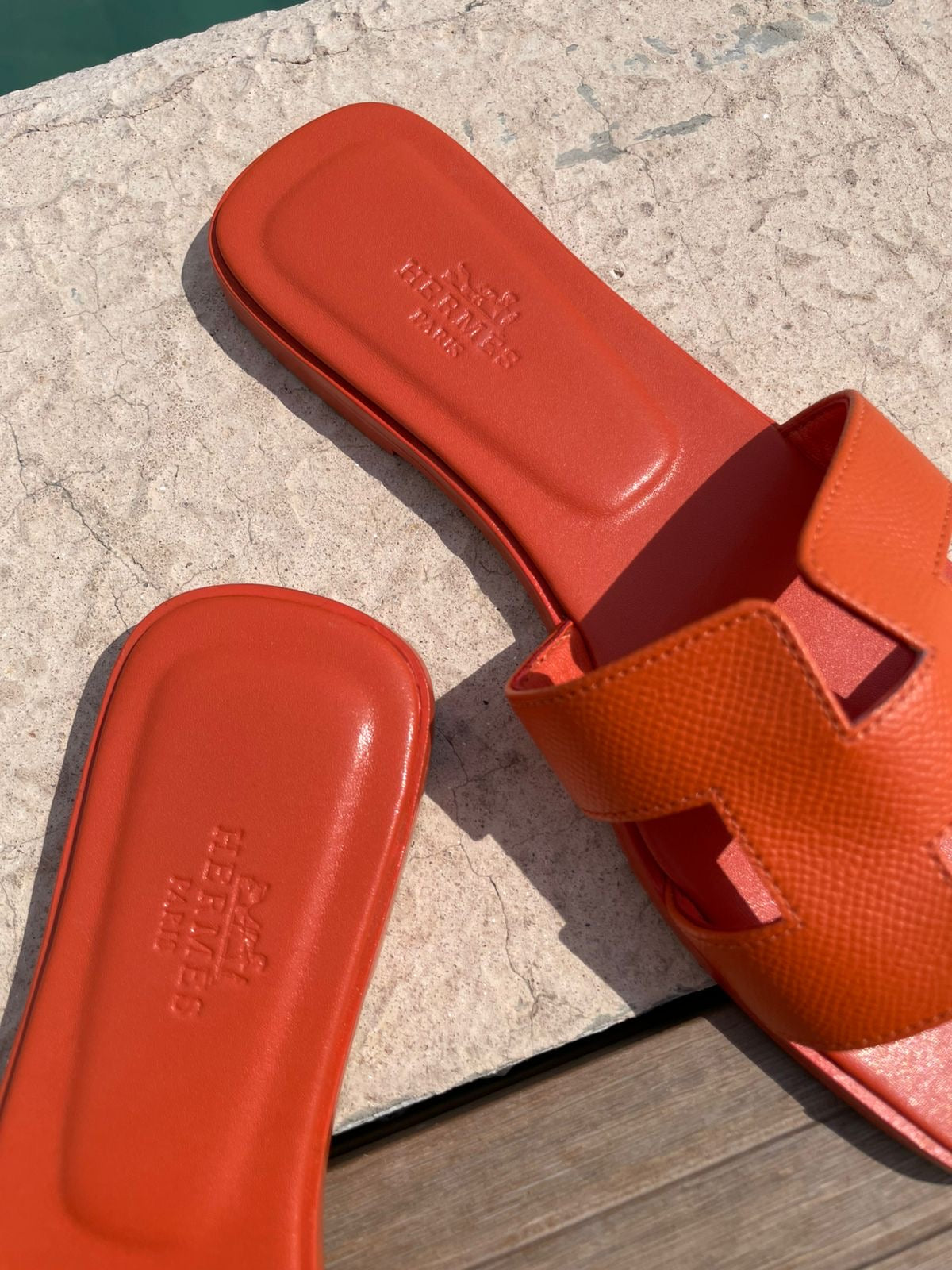 Sandalias naranjas