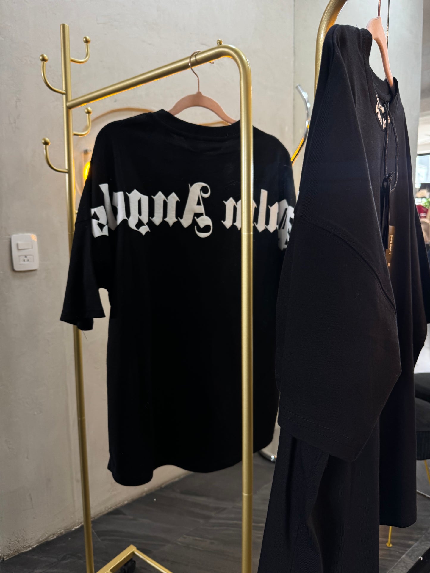 T- Shirt negra