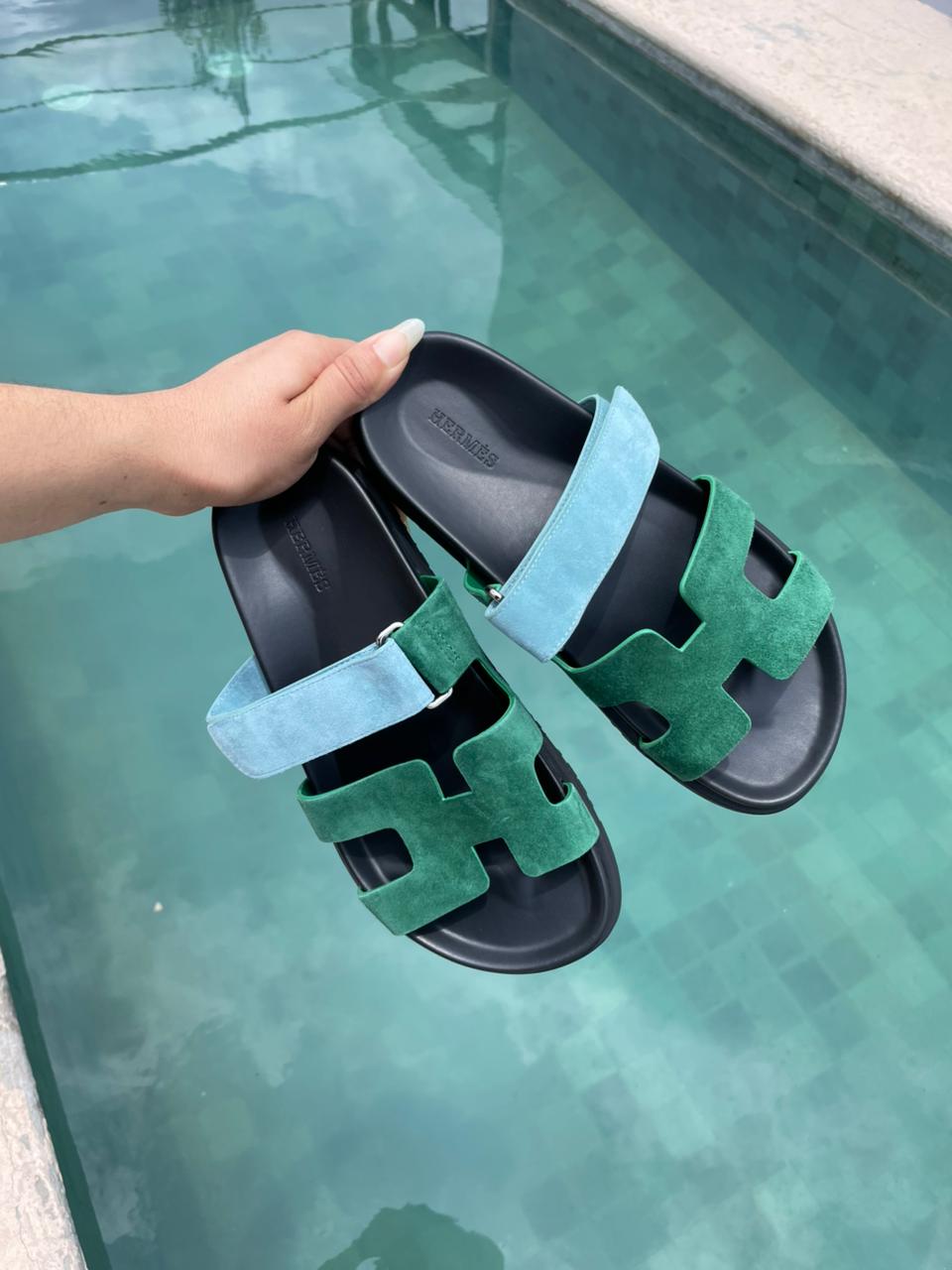 Sandalias verde con azul