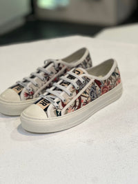 TENIS BORDADOS FLORES CD