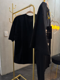 T- Shirt negra