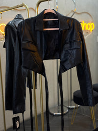 Blazer corto vinipiel