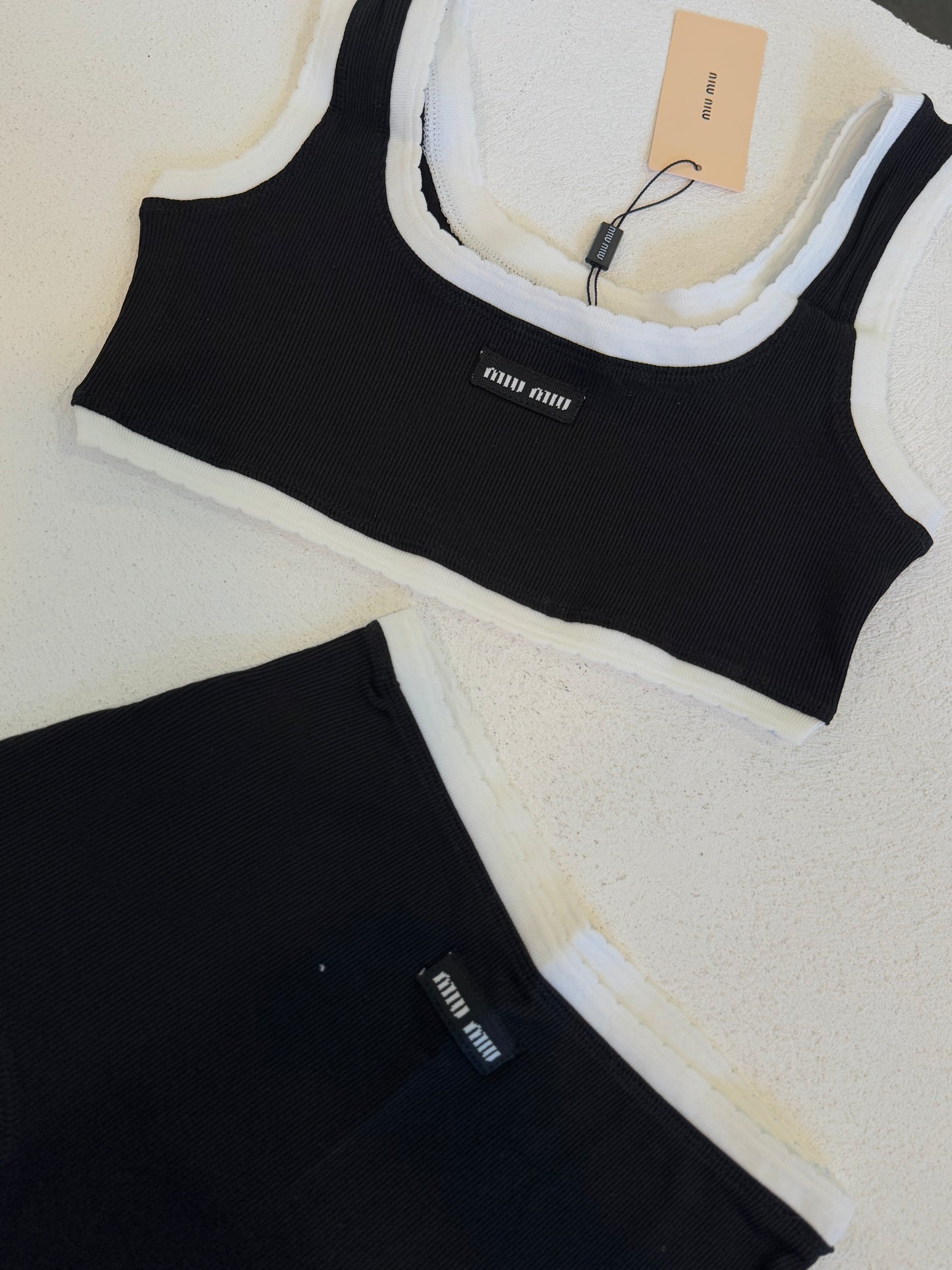 SET MU MU NEGRO CALZÓN Y YOP