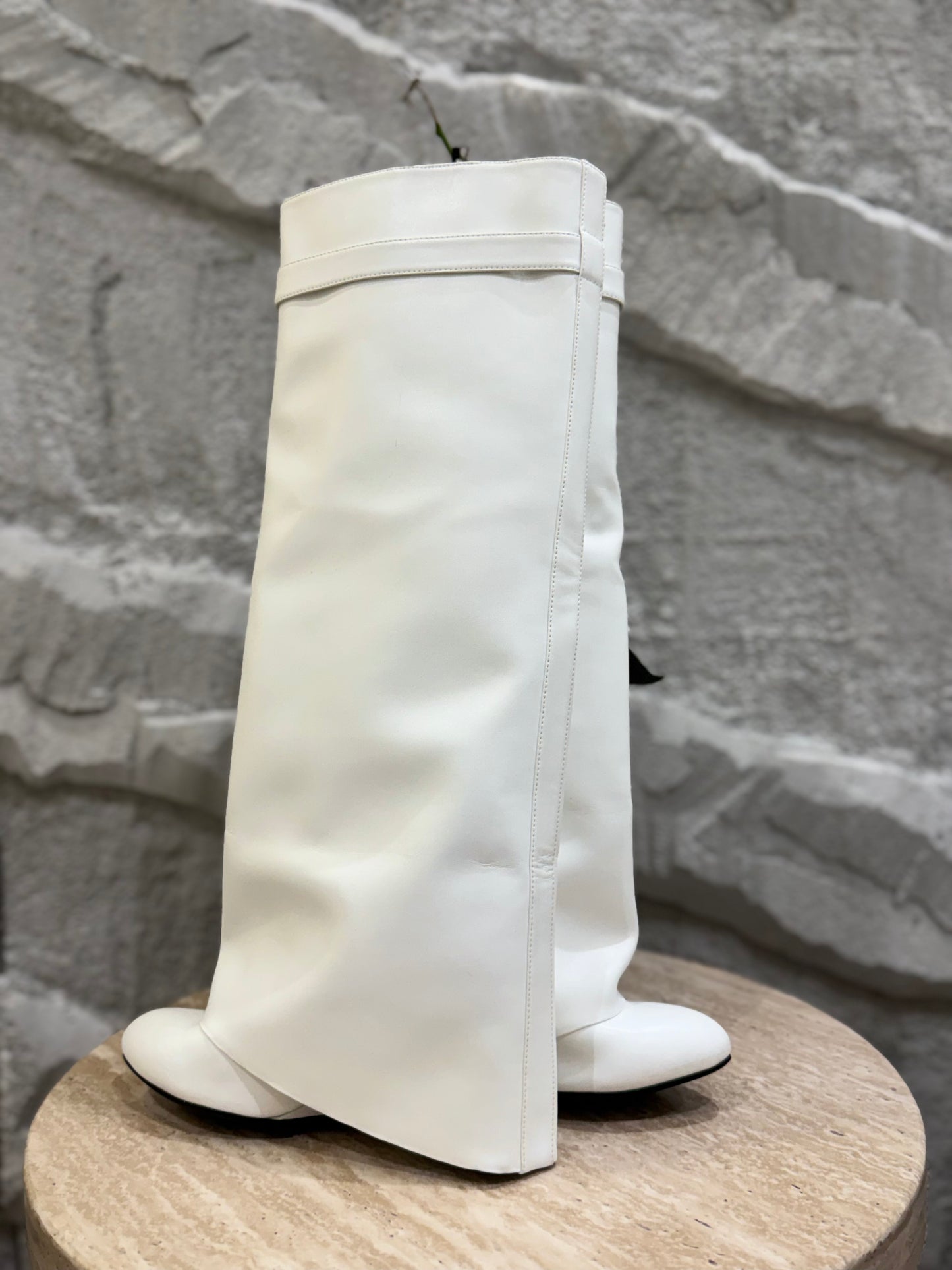 BOTA GIVCH BLANCA