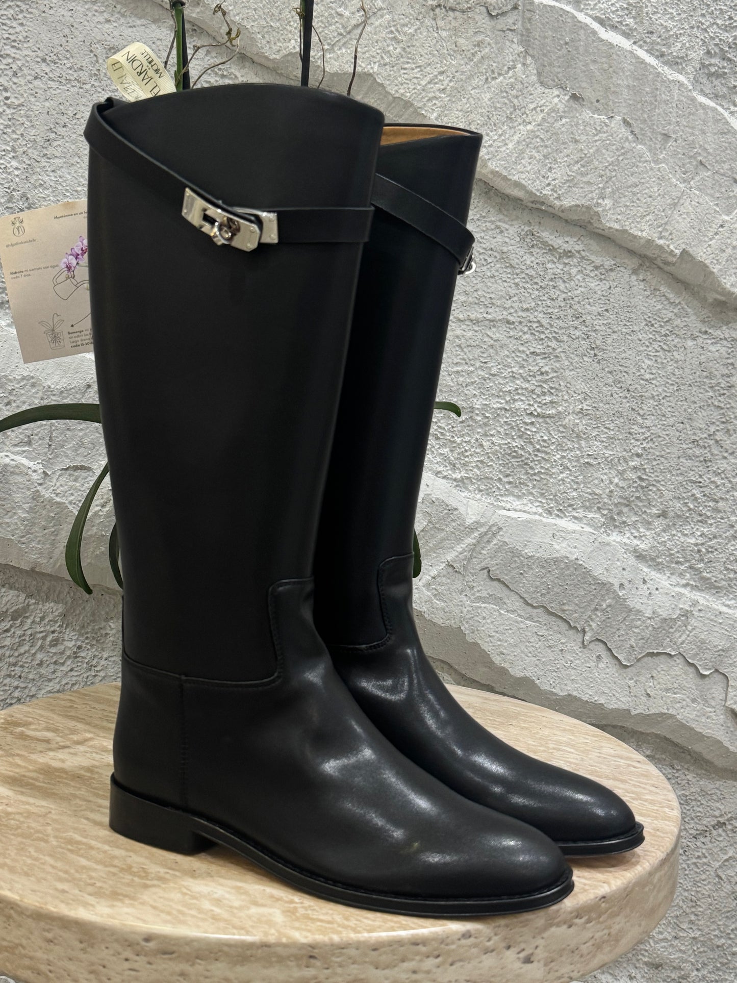 BOTA HRMS NEGRA
