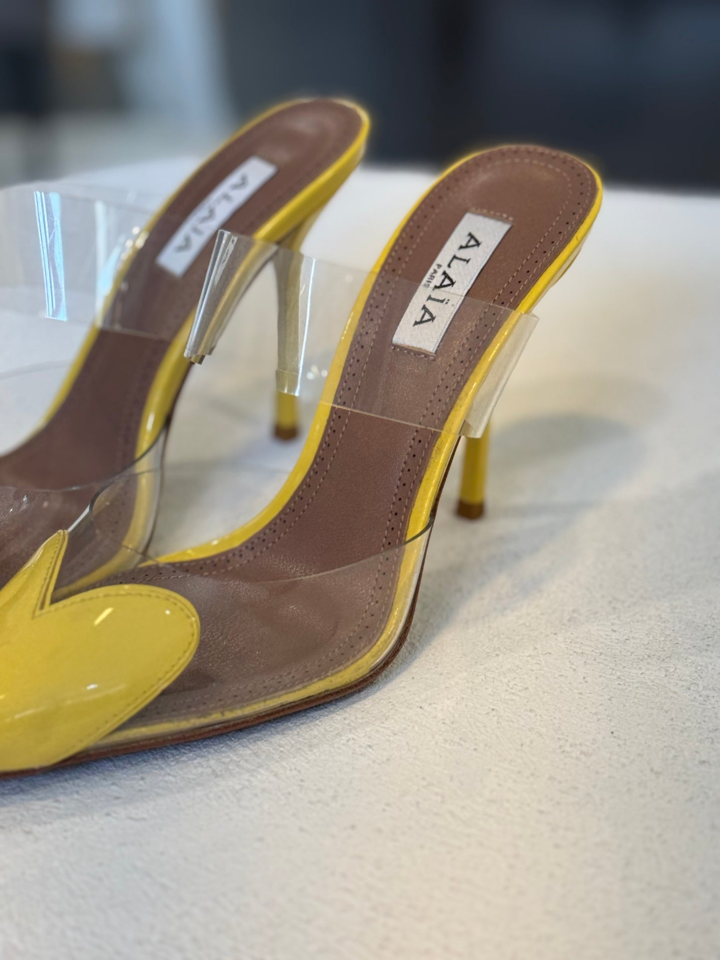 Zapatillas amarillas