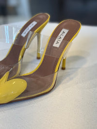 Zapatillas amarillas