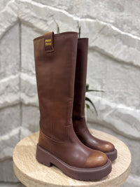 BOTA MUMU CAFÉ