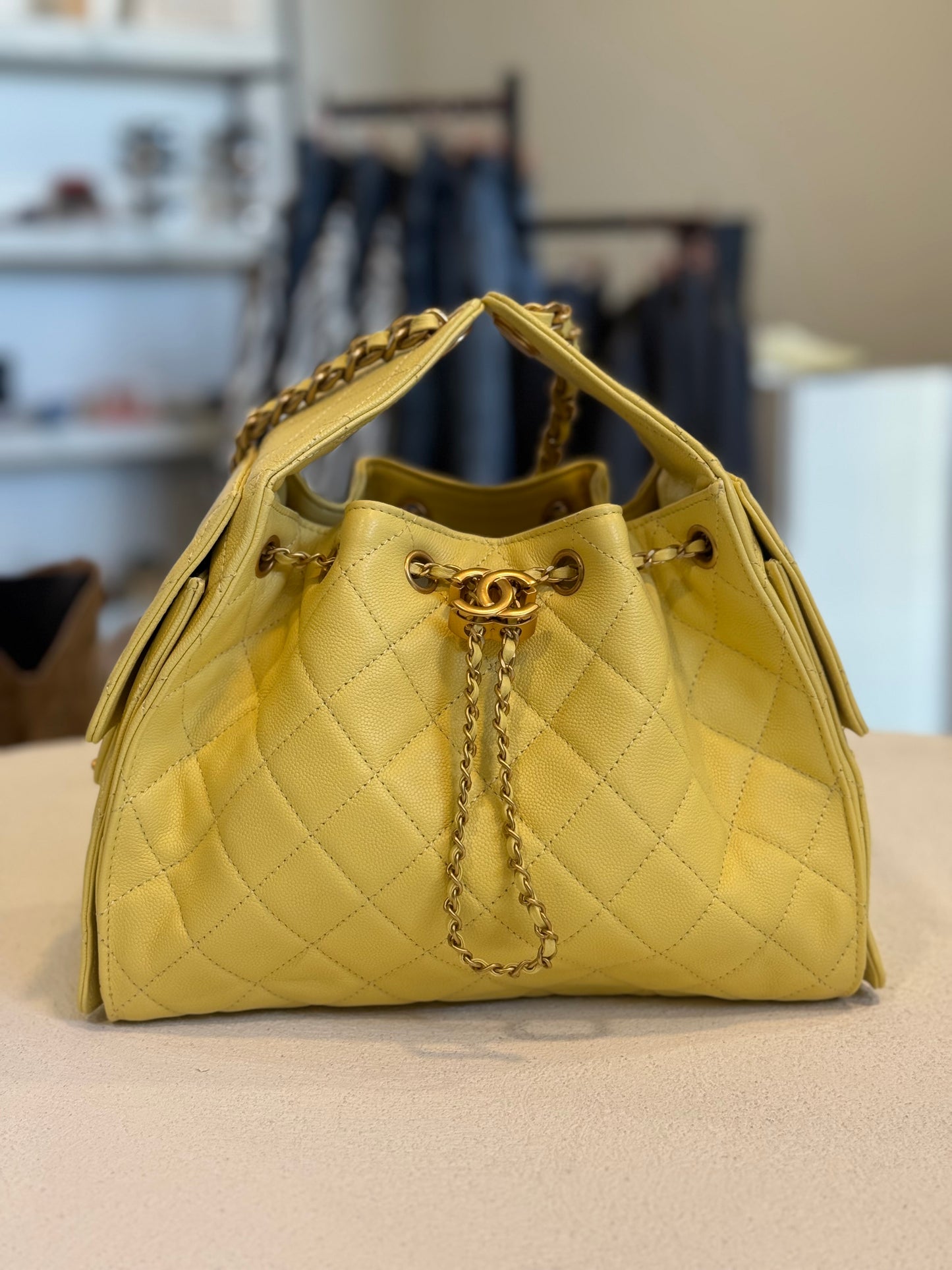 Bolso amarillo CH tamaño 25