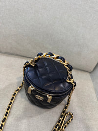 Bolso negro Case mini CHNL