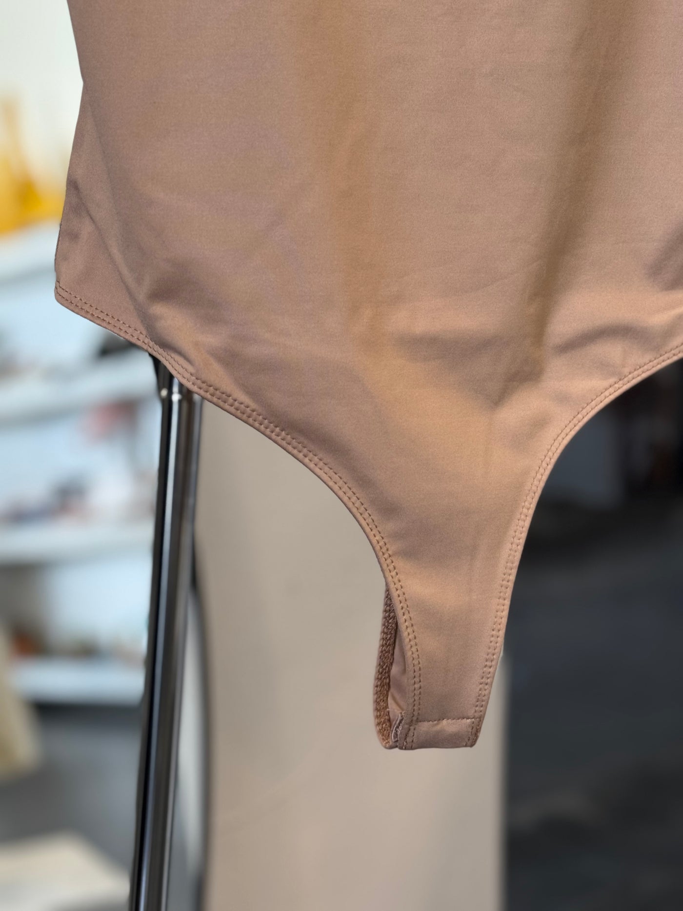 BODY COLOR PIEL
