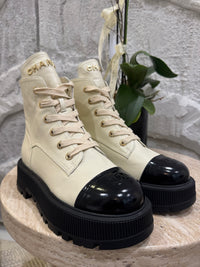 BOTAS BEIGE CHNL