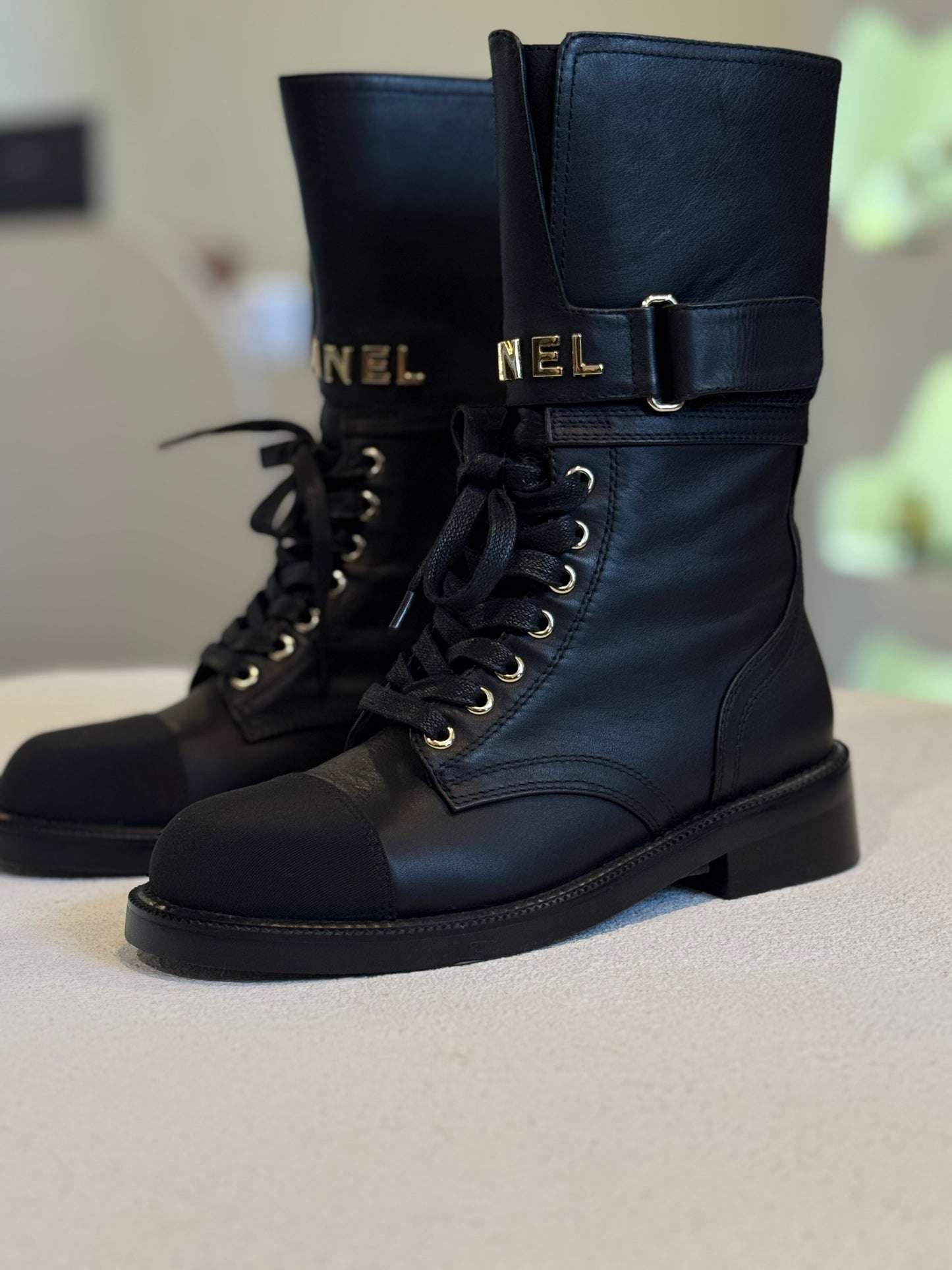 Bota negra