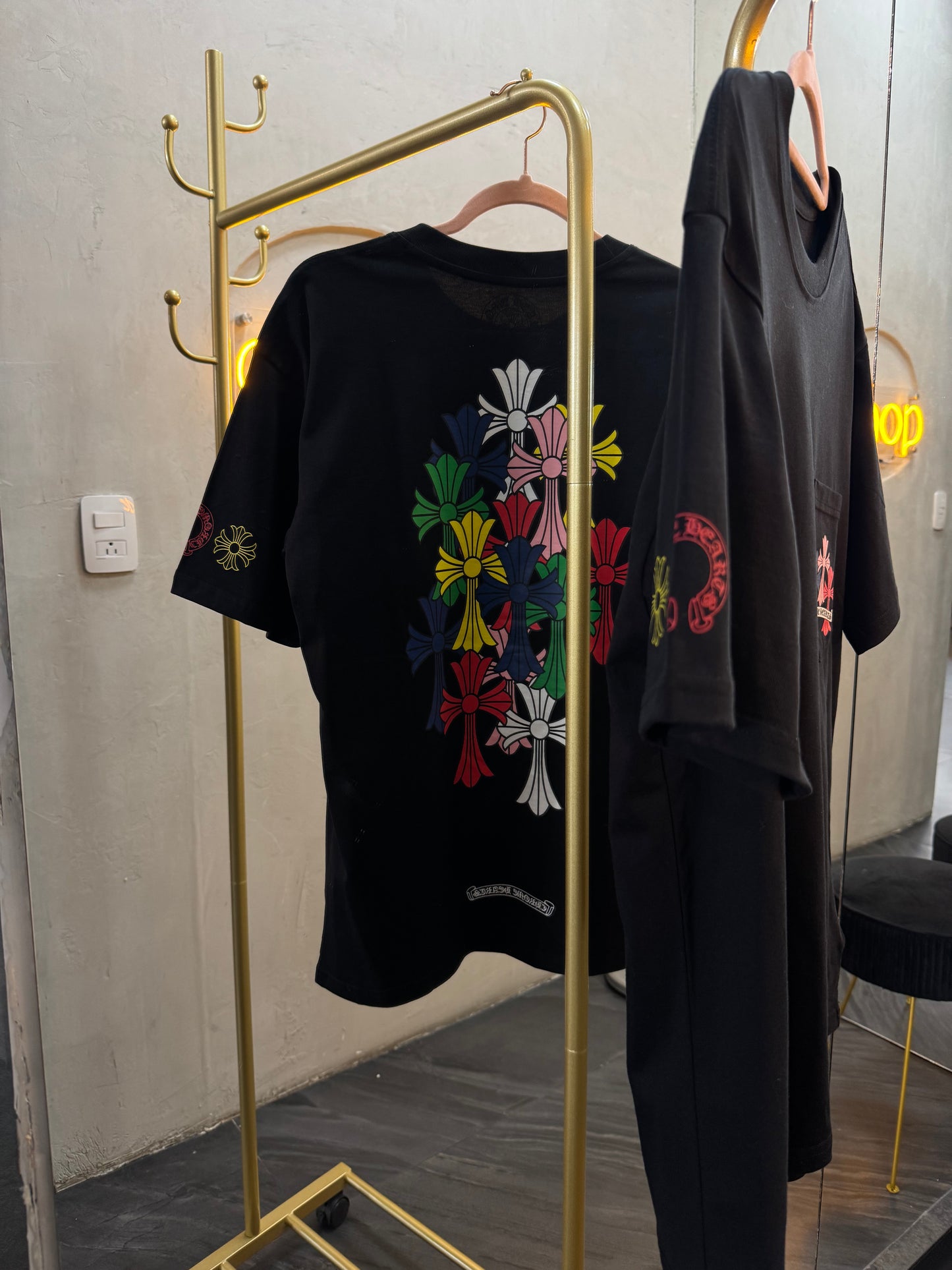 T- Shirt negra cruz lisa colores