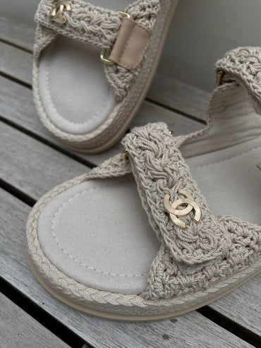 Sandalias camel