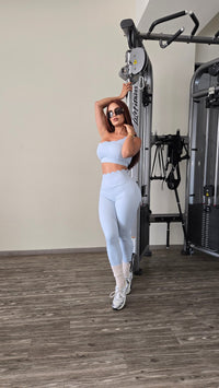 Set deportivo azul