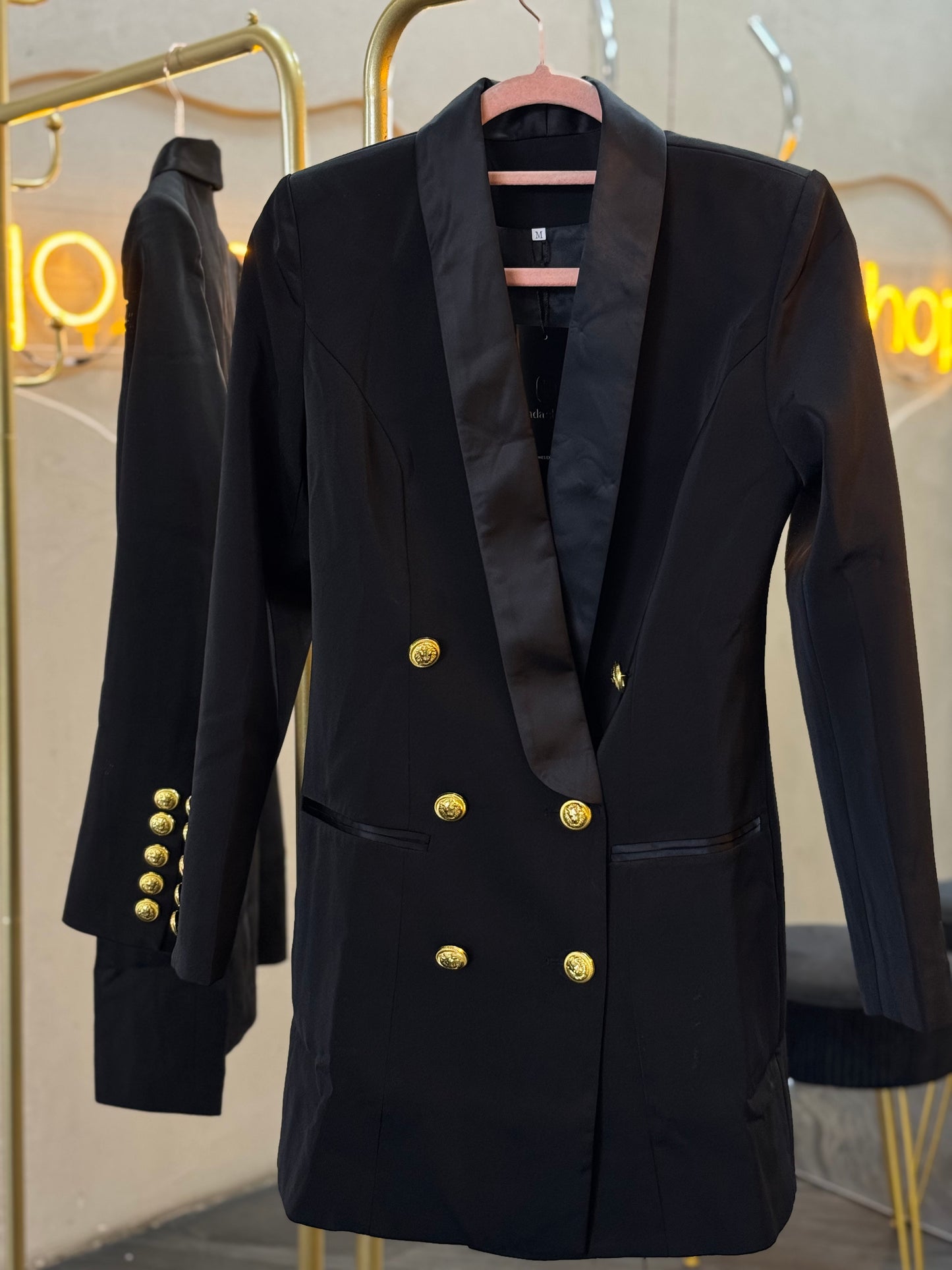 Blazer vestido elegante negro