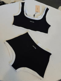 SET MU MU NEGRO CALZÓN Y YOP