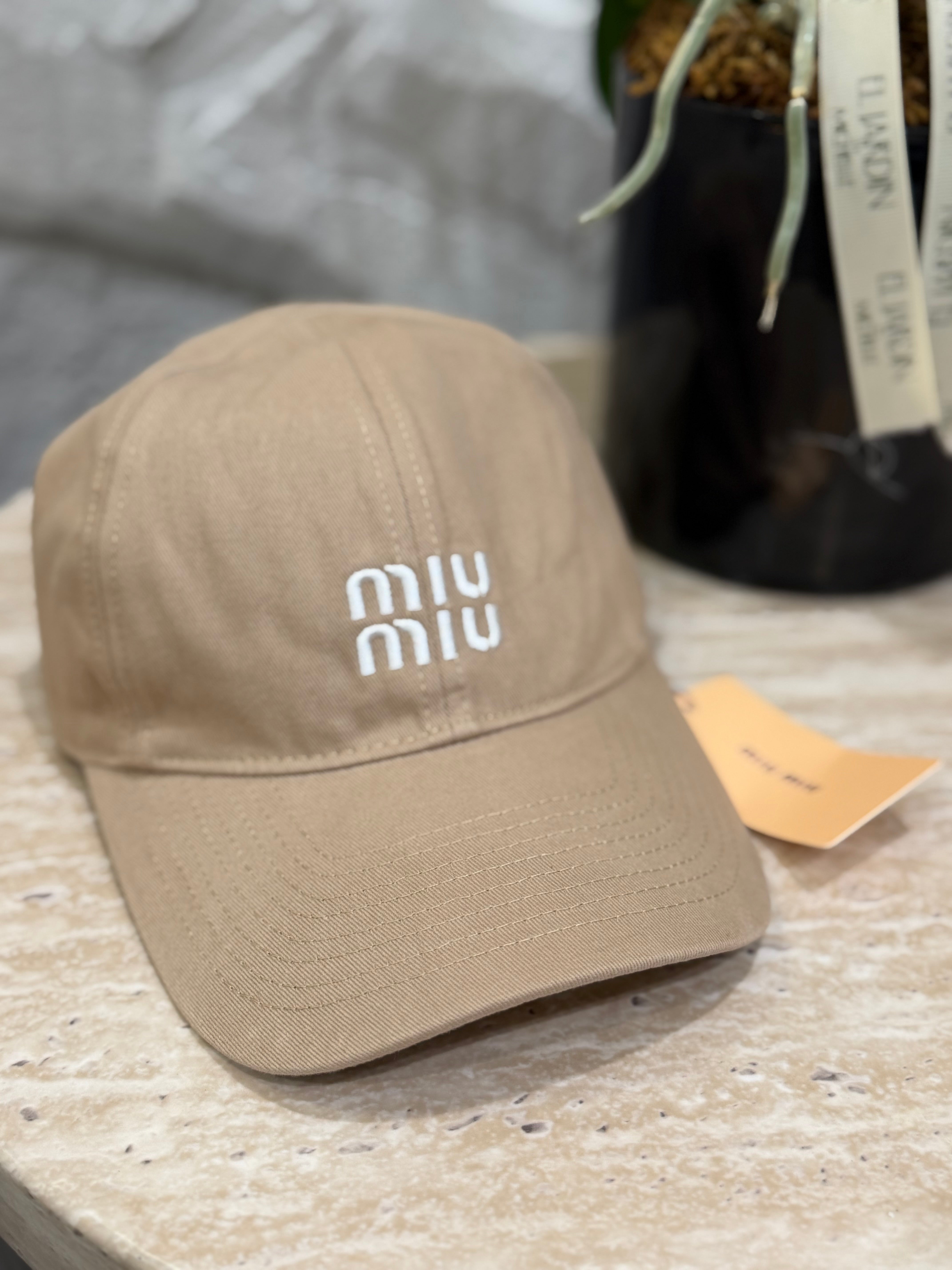 GORRA MUMU B-21