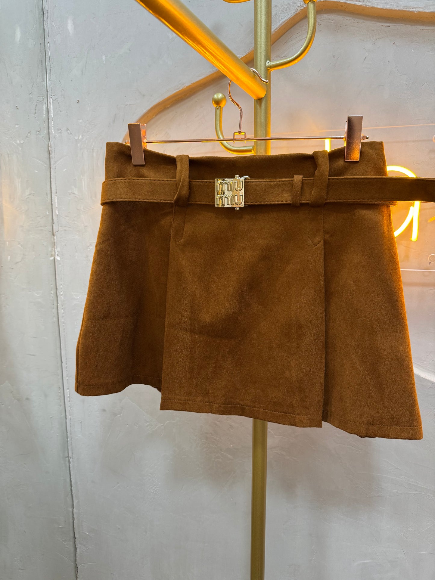Falda café gamuza