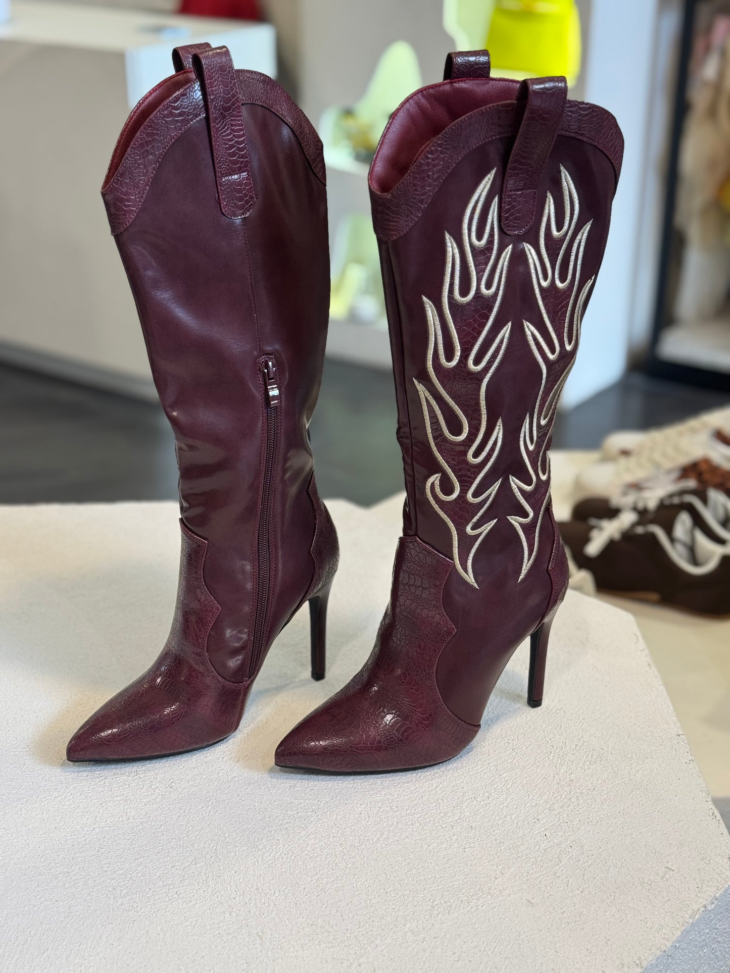 BOTA VAQUERA TINTA T AGUJA