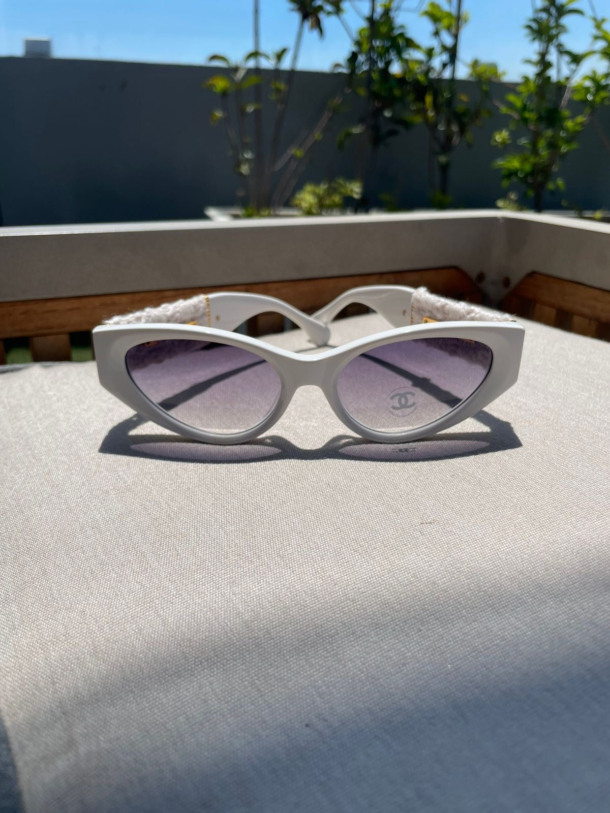 Lentes de sol naranja