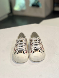 TENIS BORDADOS FLORES CD