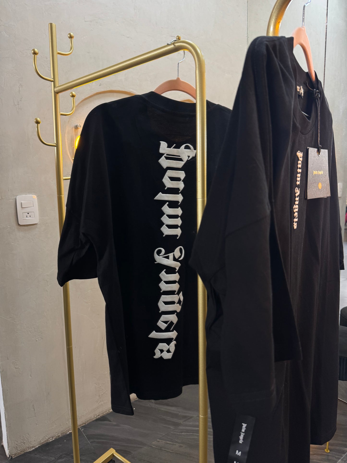 T- Shirt negra