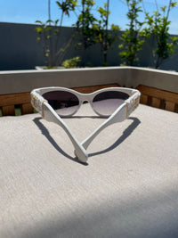 Lentes de sol naranja