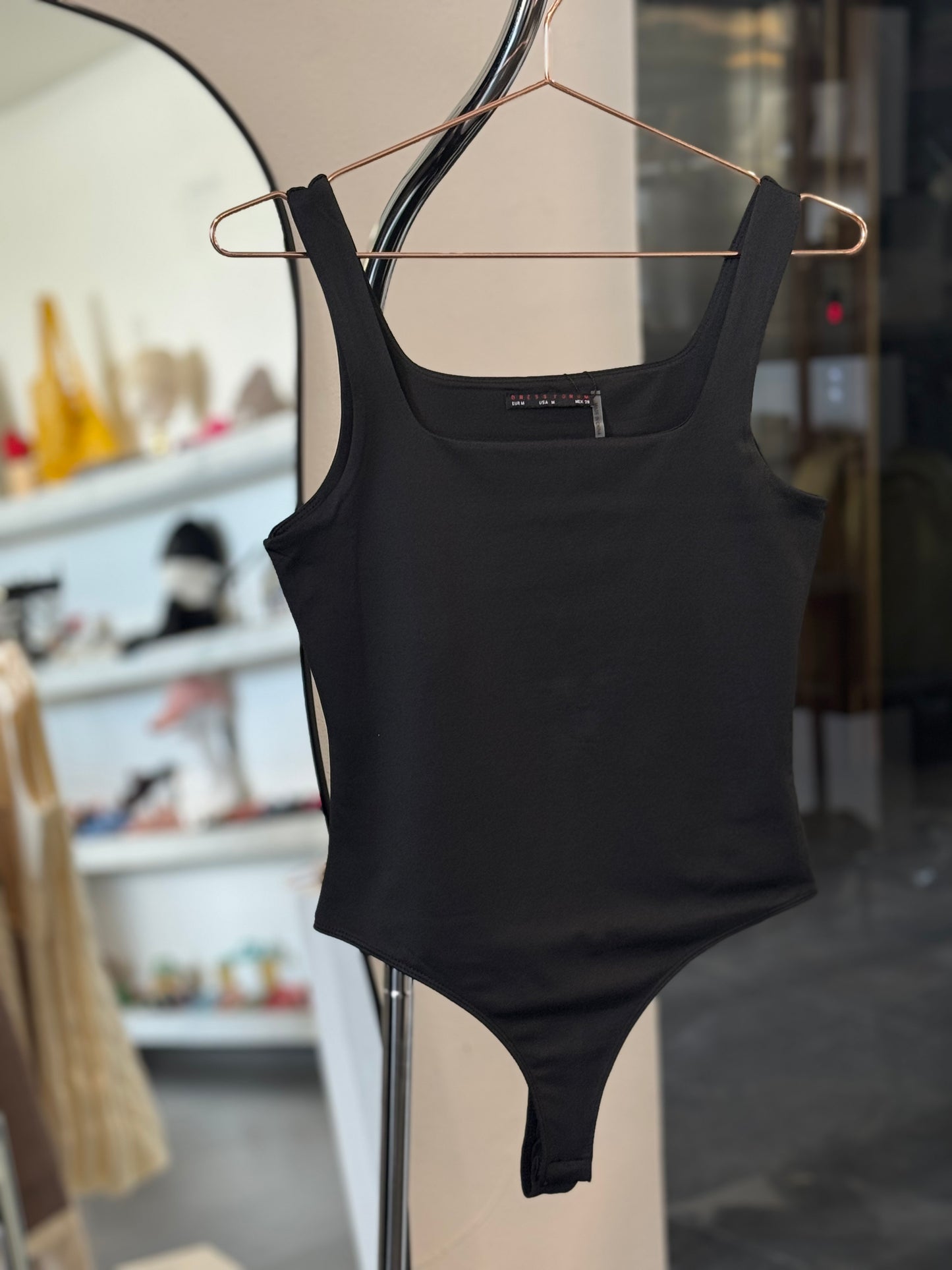 BODY SIN MANGA NEGRO