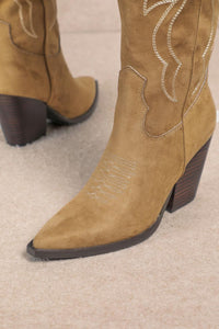 BOTA VAQUERA NUDE ABBY
