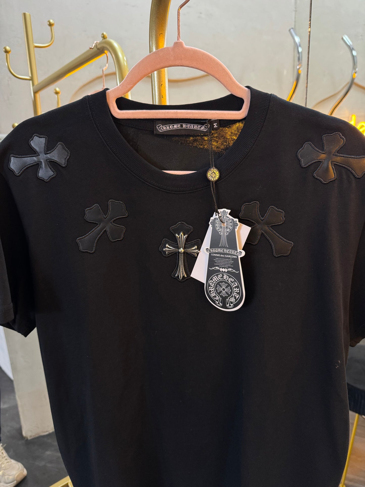 T- Shirt negra cruz