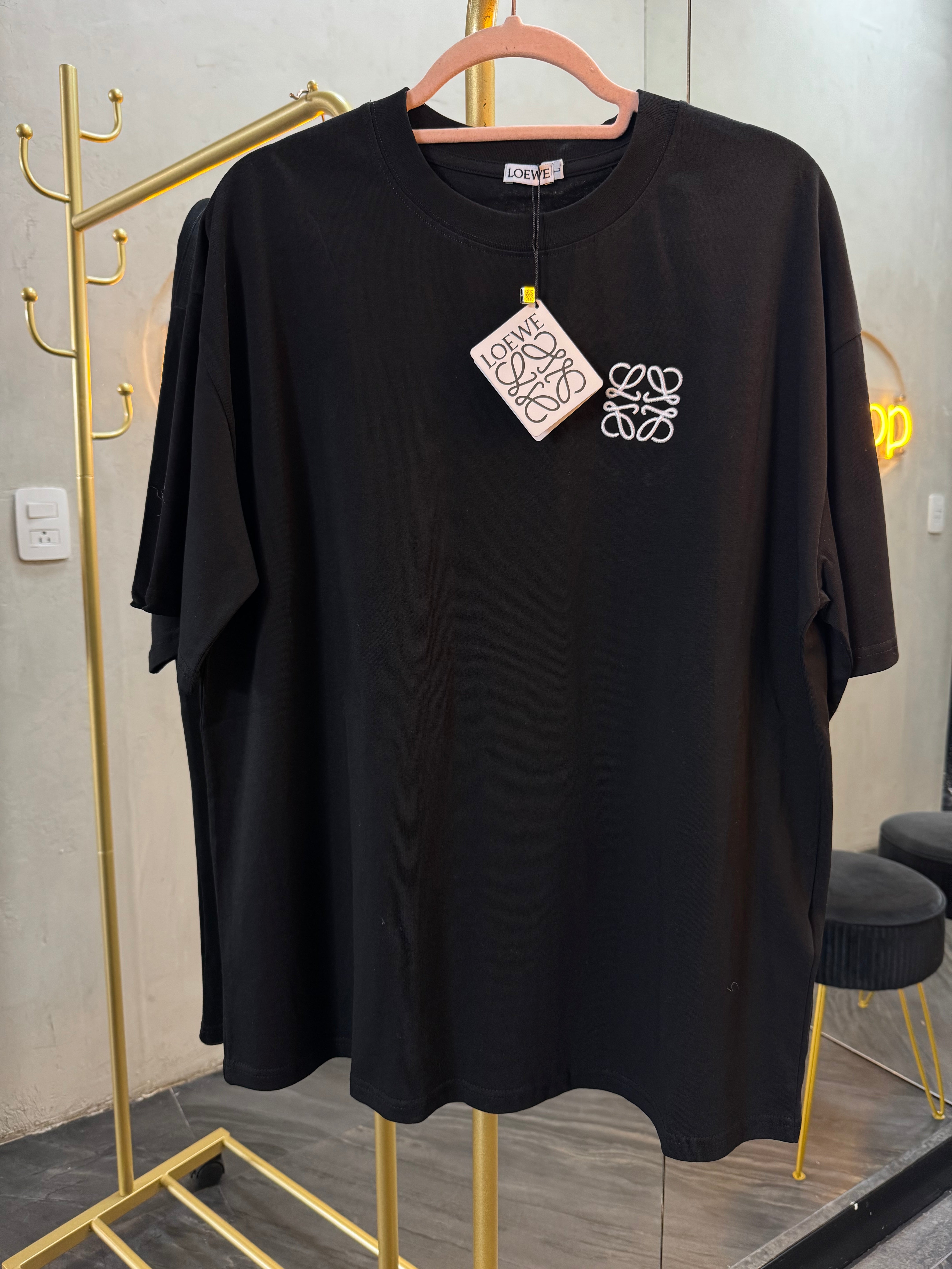 T- Shirt negra
